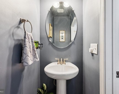 65 Morley Boulevard - Photo Thumbnail 10