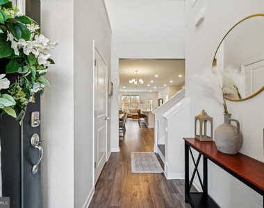 65 Morley Boulevard - Photo Thumbnail 3