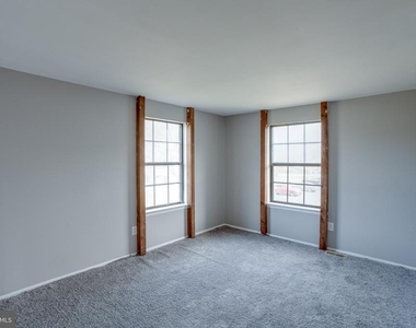 101 Bayberry Court - Photo Thumbnail 16