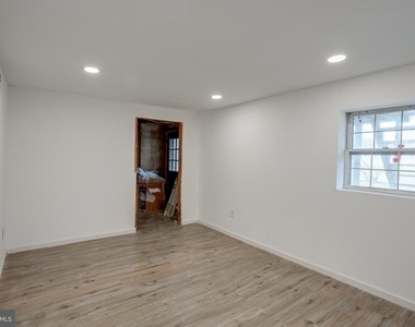 101 Bayberry Court - Photo Thumbnail 21