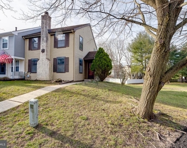101 Bayberry Court - Photo Thumbnail 1