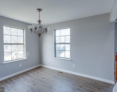 101 Bayberry Court - Photo Thumbnail 3