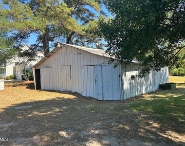 7941 Cleveland Road - Photo Thumbnail 13
