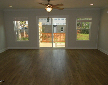 328 Page Square Drive - Photo Thumbnail 4
