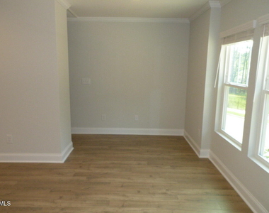 328 Page Square Drive - Photo Thumbnail 8
