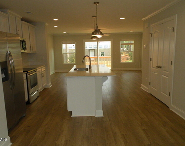 328 Page Square Drive - Photo Thumbnail 3