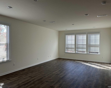 6920 Leesville Road - Photo Thumbnail 5