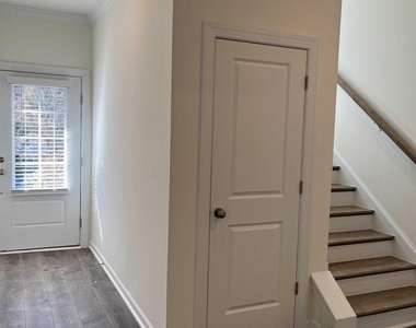 6920 Leesville Road - Photo Thumbnail 14