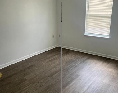 728 Chestnut Street - Photo Thumbnail 7