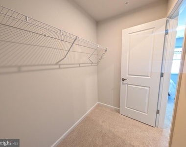 3413 Whippitt Way - Photo Thumbnail 14