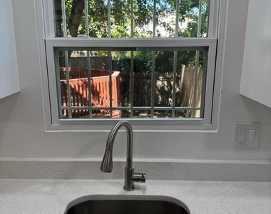 900 Nadine Court - Photo Thumbnail 17