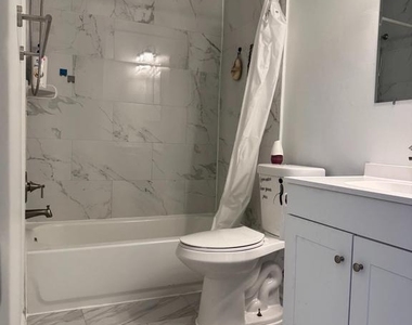900 Nadine Court - Photo Thumbnail 19