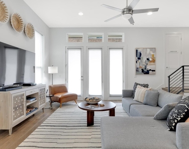 1008 Concordia Ave - Photo Thumbnail 15