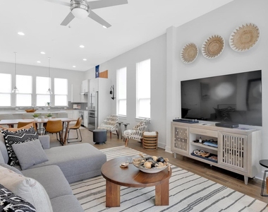 1008 Concordia Ave - Photo Thumbnail 17