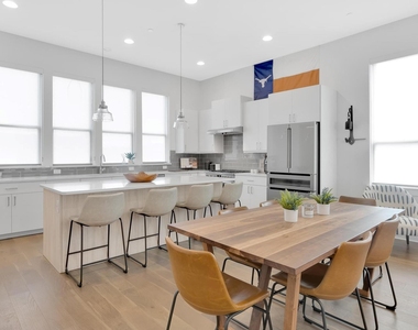 1008 Concordia Ave - Photo Thumbnail 11
