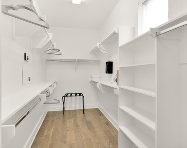 1008 Concordia Ave - Photo Thumbnail 23