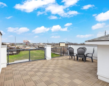 1008 Concordia Ave - Photo Thumbnail 30