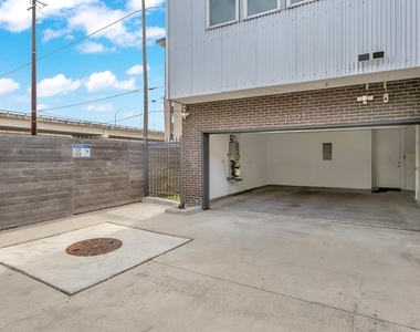 1008 Concordia Ave - Photo Thumbnail 32