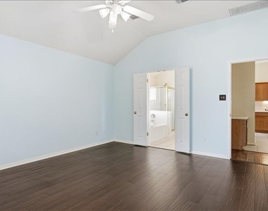 1500 Ashberry Trl - Photo Thumbnail 24