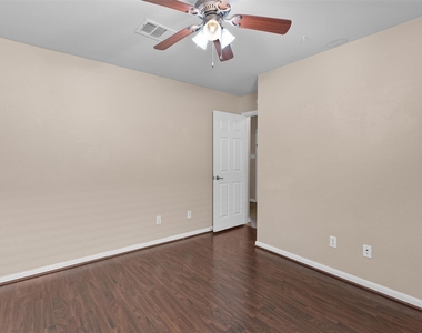 4494 Heritage Well Ln - Photo Thumbnail 14