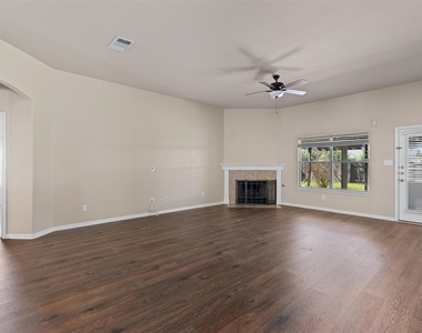 4494 Heritage Well Ln - Photo Thumbnail 10