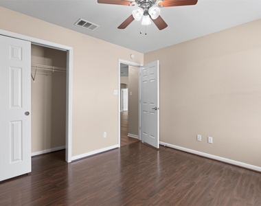4494 Heritage Well Ln - Photo Thumbnail 30