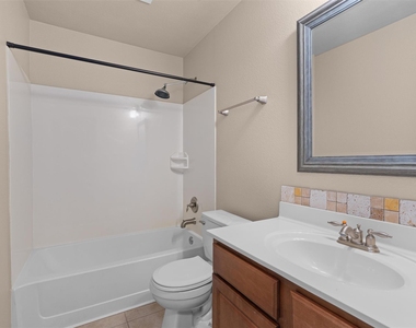 4494 Heritage Well Ln - Photo Thumbnail 13