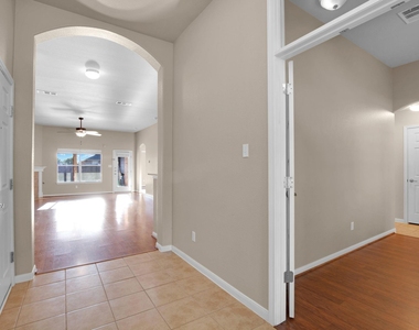 4494 Heritage Well Ln - Photo Thumbnail 6
