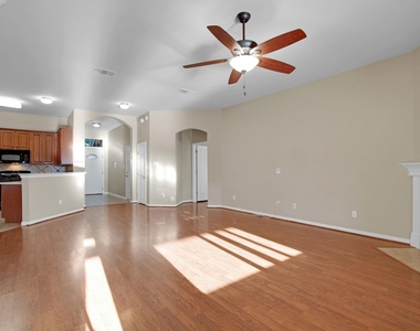 4494 Heritage Well Ln - Photo Thumbnail 12