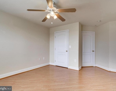 12828 Clarksburg Square Road - Photo Thumbnail 10