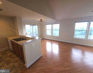 12828 Clarksburg Square Road - Photo Thumbnail 22