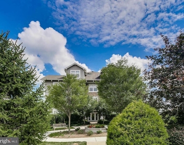 12828 Clarksburg Square Road - Photo Thumbnail 19