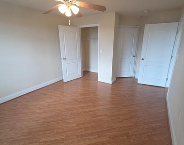 12828 Clarksburg Square Road - Photo Thumbnail 10