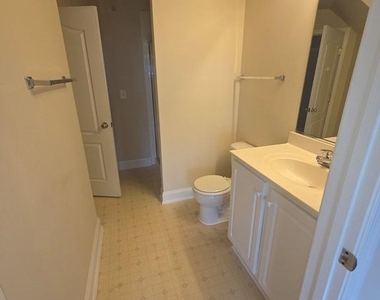 12828 Clarksburg Square Road - Photo Thumbnail 8