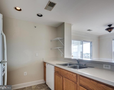 12828 Clarksburg Square Road - Photo Thumbnail 2
