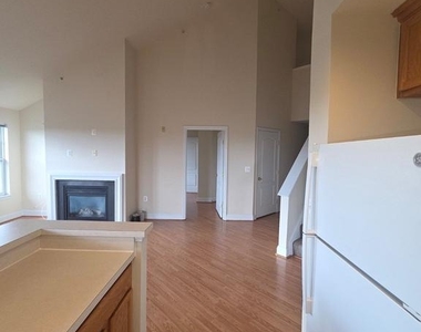 12828 Clarksburg Square Road - Photo Thumbnail 17