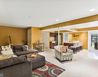 15237 Jones Lane - Photo Thumbnail 10