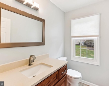 15237 Jones Lane - Photo Thumbnail 21