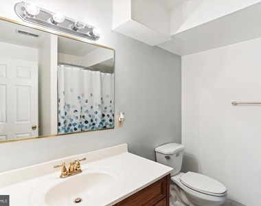 15237 Jones Lane - Photo Thumbnail 5