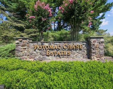 15237 Jones Lane - Photo Thumbnail 1