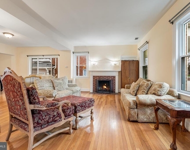 4604 Nottingham Drive - Photo Thumbnail 2