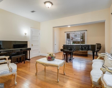 4604 Nottingham Drive - Photo Thumbnail 5