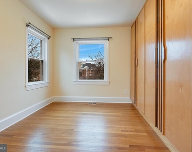 4604 Nottingham Drive - Photo Thumbnail 9