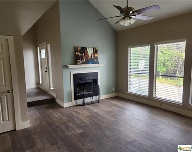 305 Forest Dr - Photo Thumbnail 1