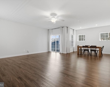 21839 Clarksburg Road - Photo Thumbnail 8