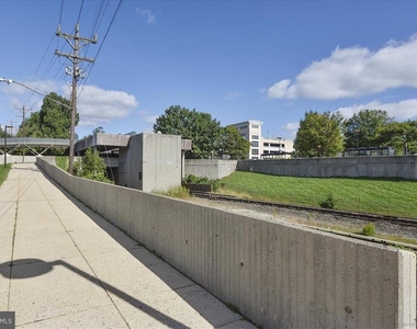 10513 Weymouth Street - Photo Thumbnail 39