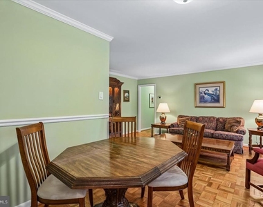 10513 Weymouth Street - Photo Thumbnail 5