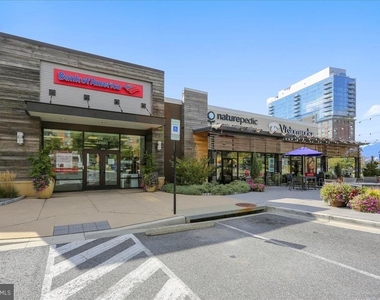 10513 Weymouth Street - Photo Thumbnail 38