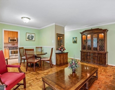 10513 Weymouth Street - Photo Thumbnail 4
