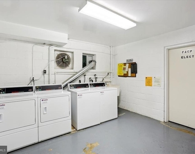 10513 Weymouth Street - Photo Thumbnail 54